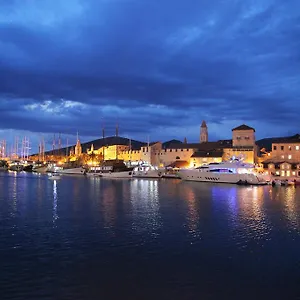 Apartament Macola, Trogir
